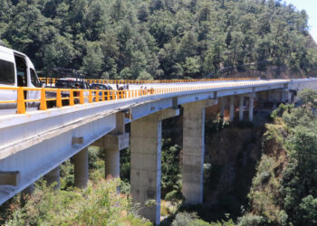 Camina la súper al Istmo; supervisan avance del 95%