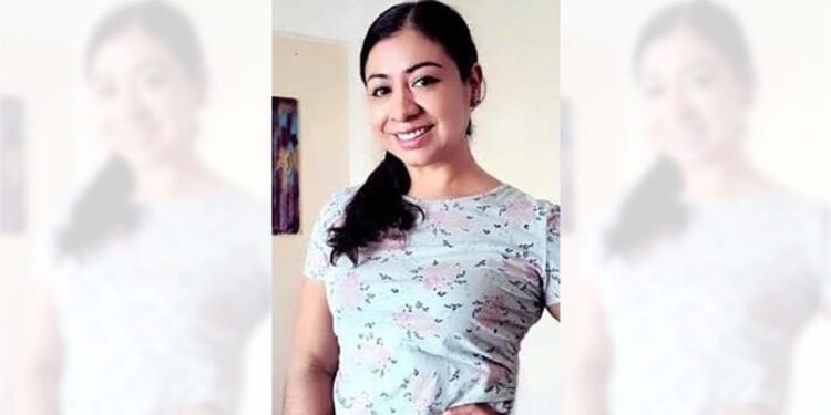 Las autoridades ofrecen 500 mil pesos por información que permita localizar a Sandra Domínguez Martínez.
