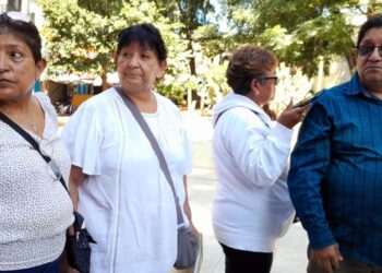Los afectados explicaron la forma en que el STPEIDCEO otorgó una plaza de base de su hermano fallecido a otra persona ajena.