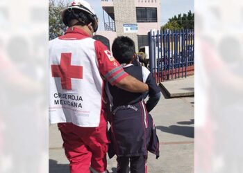 Los estudiantes habrían ingerido una bebida conocida como “azulitos”, la cual se elabora con refresco, vodka y bebida energética.