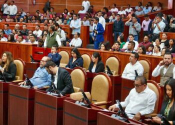 Foto: Luis Alberto Cruz // Diputados de oposición en el Congreso de Oaxaca coincidieron en que hay varios rubros en donde la administración estatal debe esforzarse más.