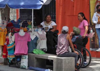 Foto: Luis Alberto Cruz // Más del 80% de trabajadores oaxaqueños se siguen empleando en el comercio informal, lo que genera mayor pobreza laboral.