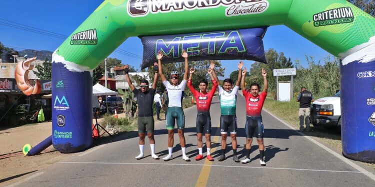 Fotos: Leobardo García Reyes // Podio de la categoría Juvenil Elite.