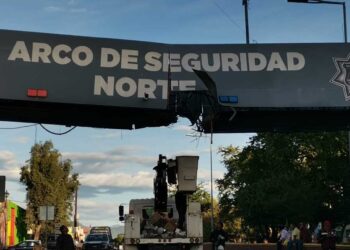 Se mantiene cerrado el paso puente de Las Flores