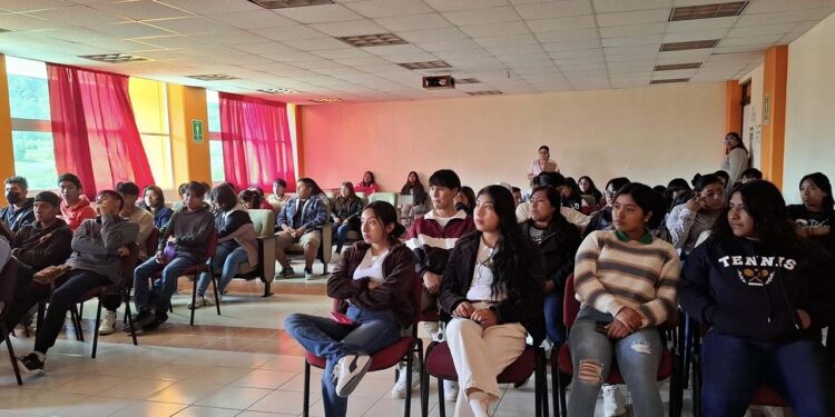 Se destacó la importancia de tomar decisiones informadas.