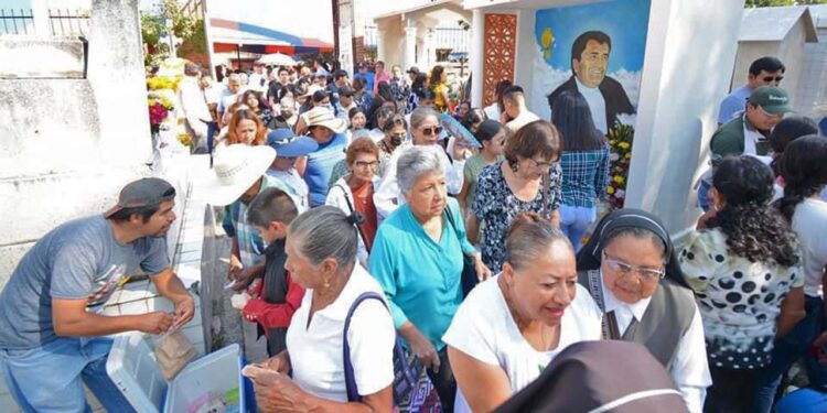 Se resguardaron los diversos mercados, panteones, así como en distintos puntos de mayor afluencia de la ciudad.
