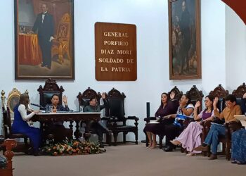 Foto: Lisbeth Mejía // Sesión de Cabildo con ausencia del presidente municipal, Francisco Martínez Neri.