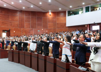 Foto: Adrián Gaytán // Toman protesta los nuevos integrantes de la LXVI Legislatura local.