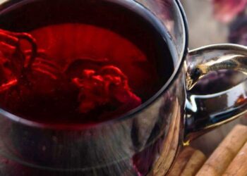 ¿Cuántos beneficios brinda el té de jamaica, laurel y canela?