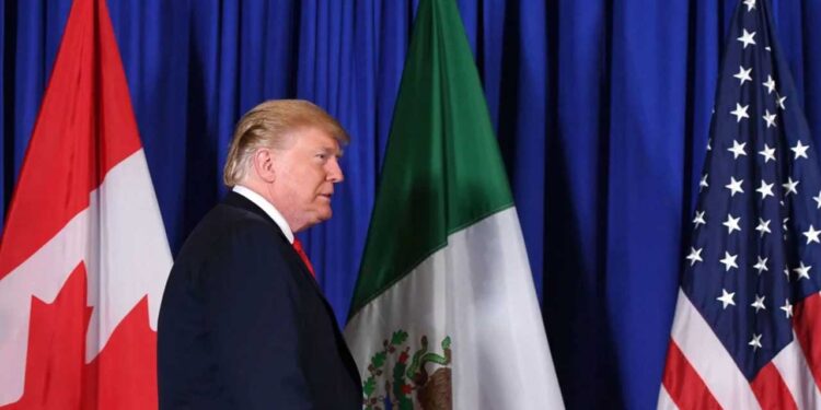 Trump anuncia aranceles del 25% para México y Canadá