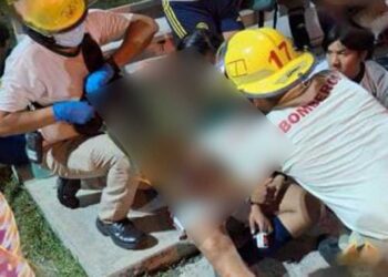 Una menor se lesionó el cráneo y cuello cuando disputaba un balón.