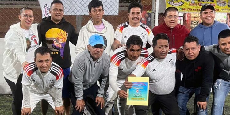Veteranos es el campeón del Torneo de Copa.