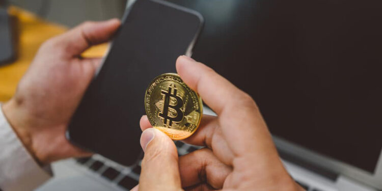 Formas de invertir en Forex y Criptomonedas a través de plataformas en línea