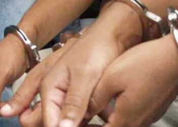 ¡Golpe a la delincuencia! Caen con arma y drogas en Juchitán de Zaragoza