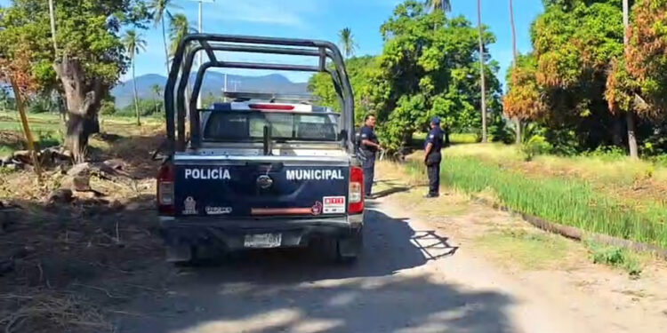 ¡Otro horrendo crimen en Tehuantepec! Localizan cadáver flotando en canal