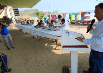 Reconocen a Zipolite como agencia municipal de Pochutla