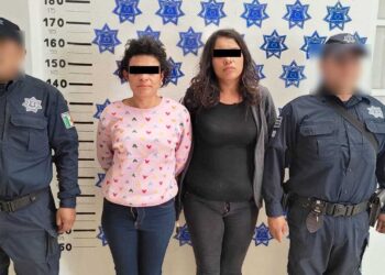 Ambas mujeres quedaron detenidas y se supo que las dos cuentan con antecedentes penales.