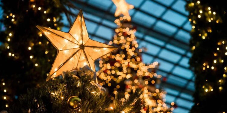 ¿Cuándo se pone la estrella del árbol de Navidad?
