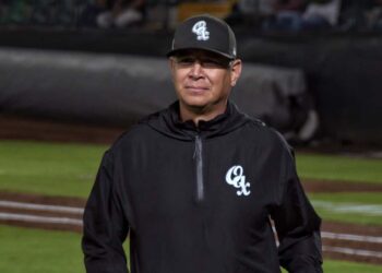 Luis Carlos Rivera se mantiene manager de Guerreros.