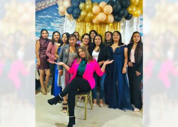 11 chicas culminaron sus estudios de forma satisfactoria.