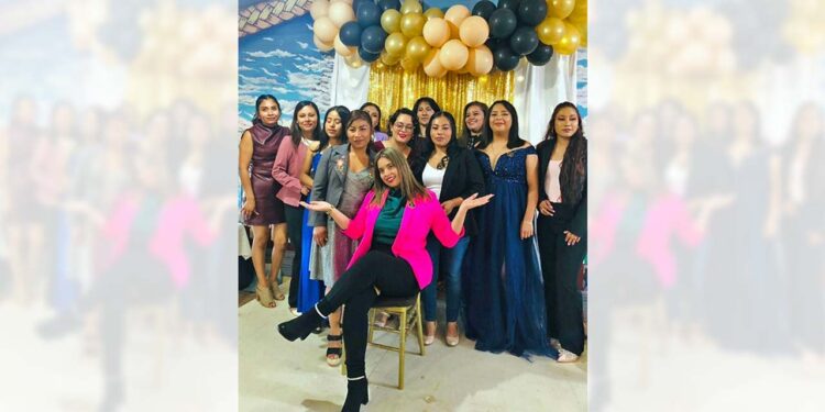 11 chicas culminaron sus estudios de forma satisfactoria.