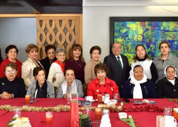 Fotos: Rubén Morales // El grupo de “Amigas para siempre” se dio cita para compartir un desayuno en conocido restaurante de esta ciudad.
