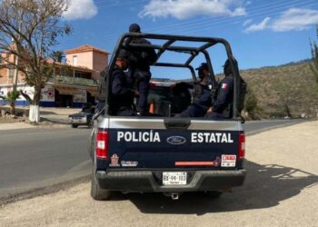 Les encontraron 248 mil pesos en efectivo y 150 cartuchos de arma de fuego.