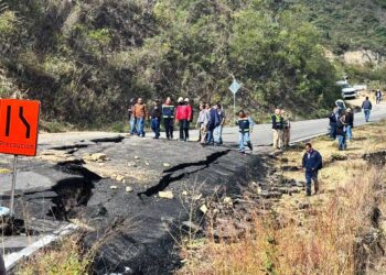 Foto: redes sociales // Mantendrán ciertas restricciones de tonelaje al transporte de carga pesada que circule en la zona afectada.