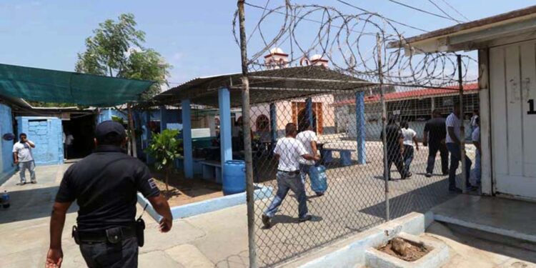 Aún existen observaciones en todos los penales para garantizar una estancia digna.
