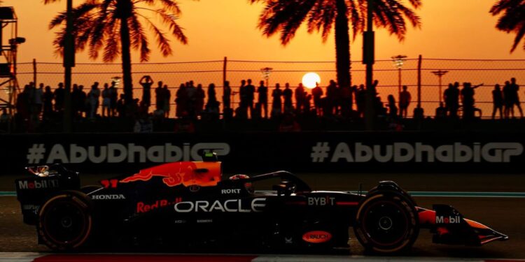 ¡Sergio ‘Checo’ Pérez saldrá décimo en el GP de Abu Dhabi!