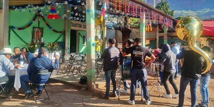 Agradecieron a quienes asistieron para celebrar un año más de la aparición de la Virgen.