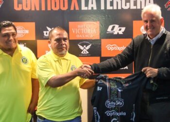 Alebrijes de Oaxaca firma convenio con el Belmopán de Belice