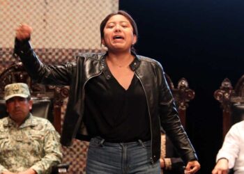 Foto: Adrián Gaytán // Alejandra en demanda de justicia tras presuntamente sufrir acoso sexual.