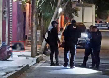 Ante la falta de identificación, el cuerpo fue trasladado al Semefo en San Bartolo Coyotepec.