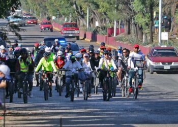 Fotos: Leobardo García Reyes // Así fue su paso por la avenida Ferrocarril.
