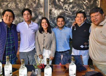 Foto: Rubén Morales // Cada uno de los presentes compartió sus propósitos de este nuevo año que está por venir.