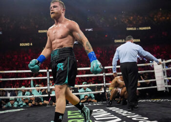 Canelo, dispuesto a verse cara a cara con Crawford