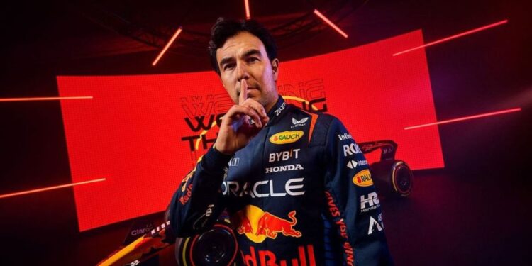 ‘Checo’ Pérez confirma su permanencia en Red Bull para 2025
