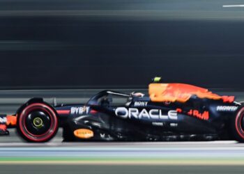 GP Abu Dhabi: McLaren domina la segunda práctica; ‘Checo’ Pérez lejos de la punta