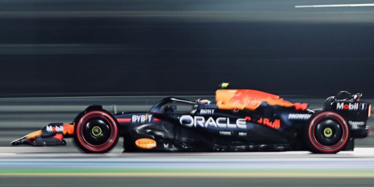 GP Abu Dhabi: McLaren domina la segunda práctica; ‘Checo’ Pérez lejos de la punta