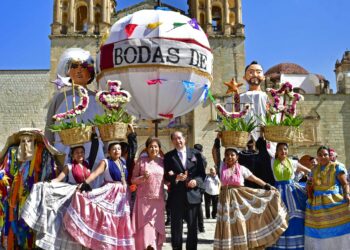 Adela y Ángel celebran  sus bodas de oro