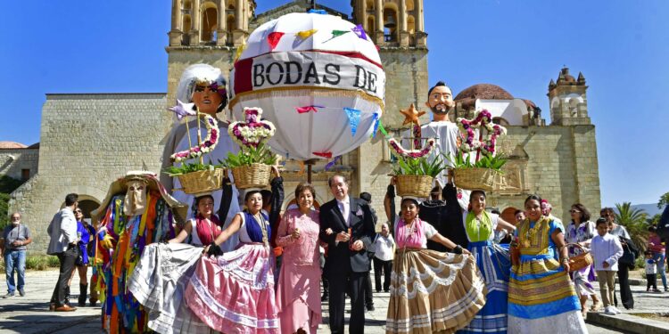 Adela y Ángel celebran sus bodas de oro