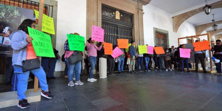 Foto: Adrián Gaytán // El pasado 20 de diciembre, concluyó la entrega y recepción de la documentación de trabajadores con bases revocadas. 33 titulares no se presentaron.
