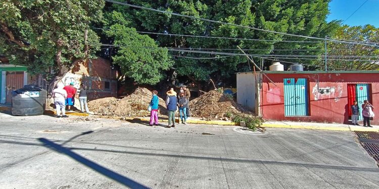 Fotos: Lisbeth Mejía Reyes // El predio en disputa entre integrantes del Comité de vida vecinal y quienes se identifican como propietarias en la colonia Guelaguetza.
