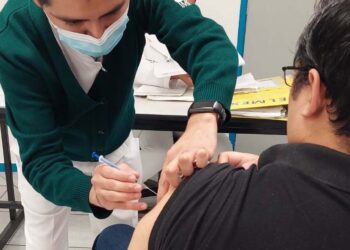 Foto: Archivo El Imparcial // El sector salud de Oaxaca reporta avance de más del 50% en la vacunación contra el Covid-19 y la influenza.