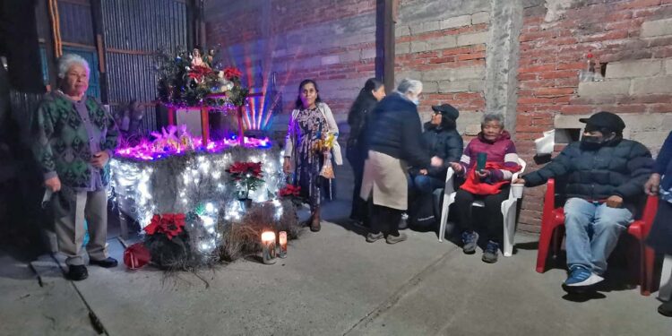 Foto: Lisbeth Mejía Reyes // En el barrio El Bajío, conservan la tradición de las posadas.