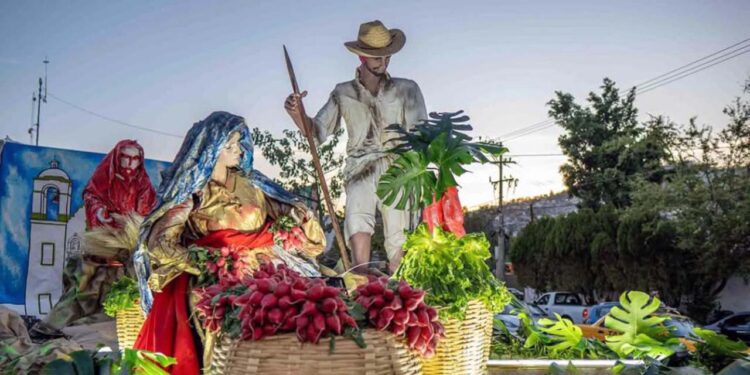 El contingente será encabezado por el carro empujable “El Horticultor” con una escultura del Mictlán.