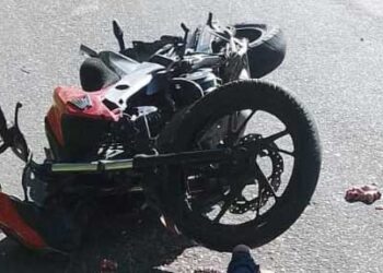 Muere atropellado  por camión volteo