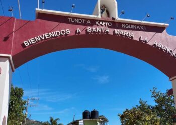 El municipio de Santa María La Asunción es un municipio monolingüe.