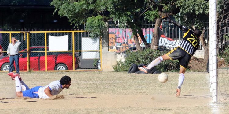 Foto: Leobardo García Reyes // El próximo sábado cierran actividades los veteranos.
